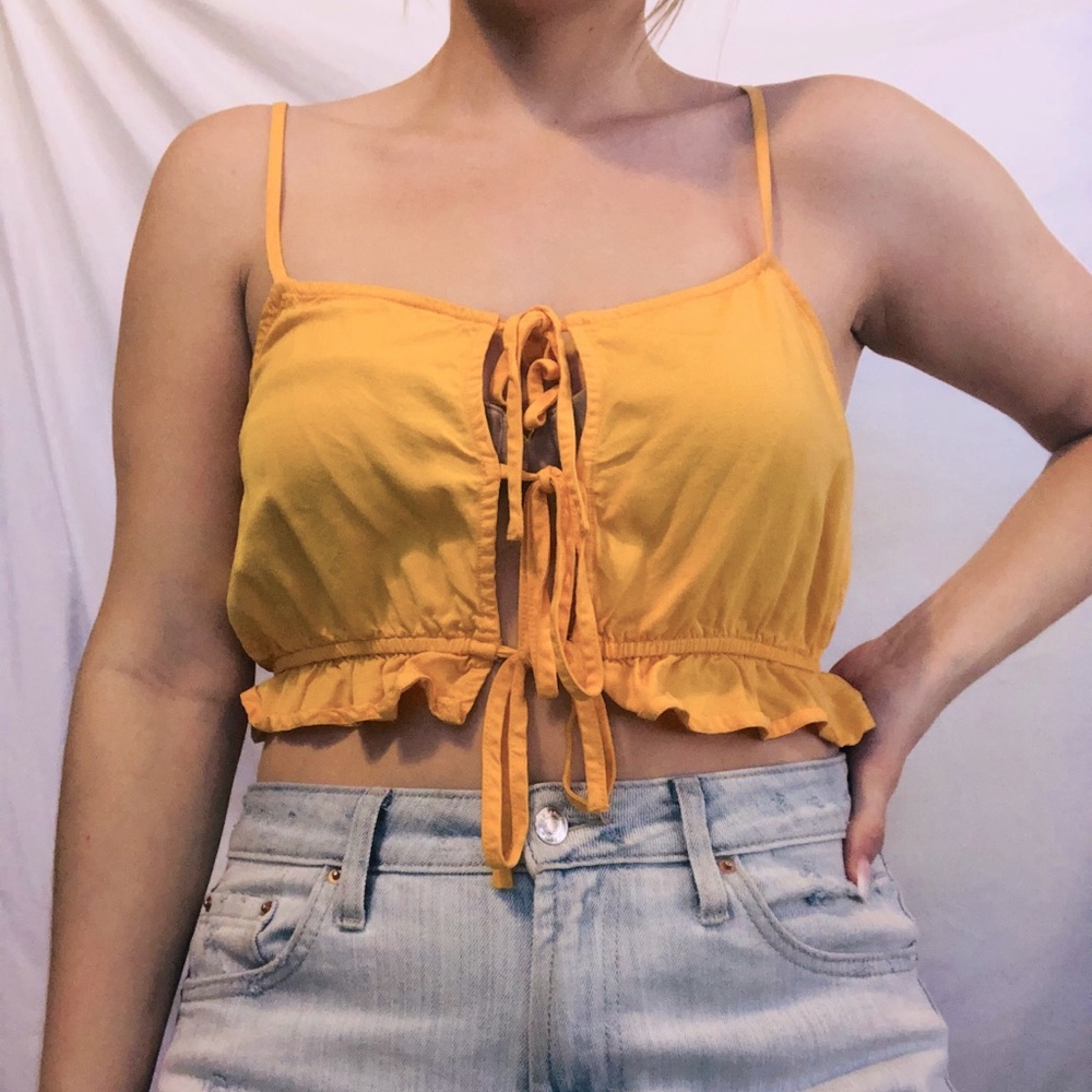 Yellow tie up tank